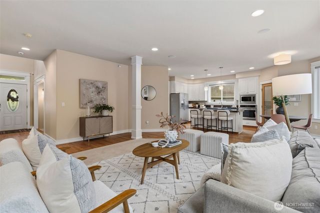 1537 SE Nylace Lane, Port Orchard, WA 98367