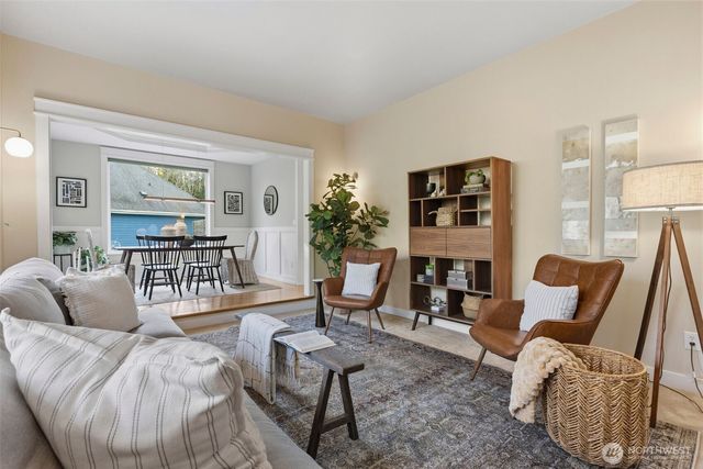 1537 SE Nylace Lane, Port Orchard, WA 98367