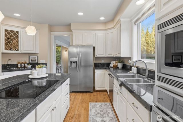 1537 SE Nylace Lane, Port Orchard, WA 98367