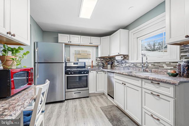 49 KINSHIP RD, Dundalk, MD 21222