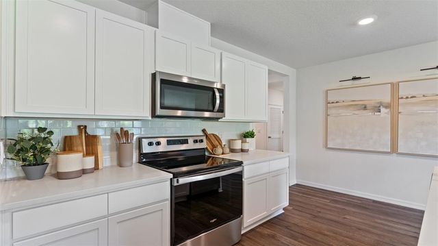 1004 ELLERSTON STREET, Daytona Beach, FL 32124