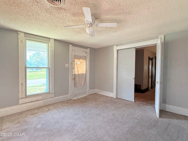 930 Murphy Avenue, Joplin, MO 64801