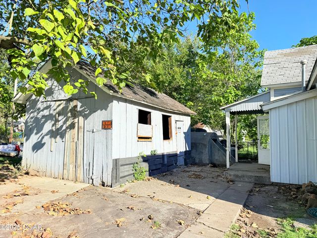 930 Murphy Avenue, Joplin, MO 64801