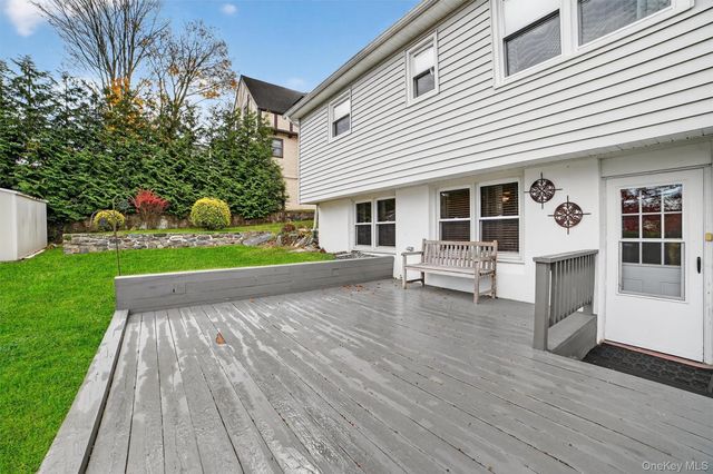 322 Brighton Avenue, Hawthorne, NY 10532