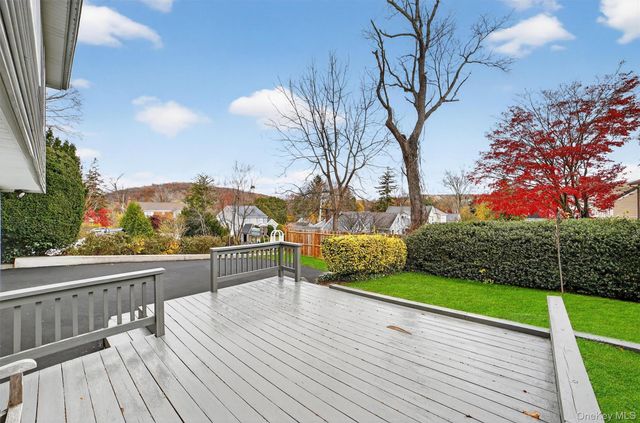 322 Brighton Avenue, Hawthorne, NY 10532