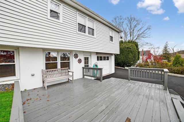 322 Brighton Avenue, Hawthorne, NY 10532