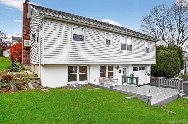 322 Brighton Avenue, Hawthorne, NY 10532