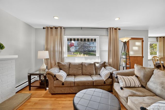 322 Brighton Avenue, Hawthorne, NY 10532