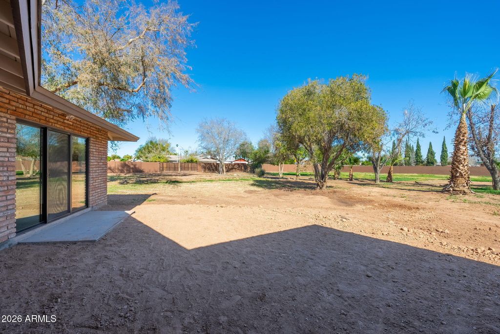 Image 32 of property listing at 10839 N 59TH Avenue, Glendale, AZ 85304