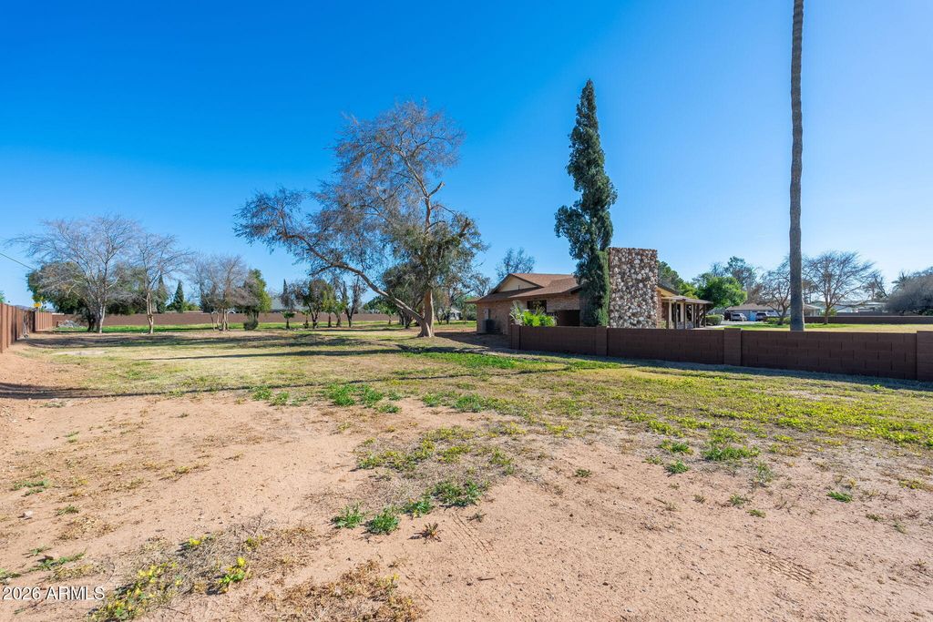 Image 37 of property listing at 10839 N 59TH Avenue, Glendale, AZ 85304