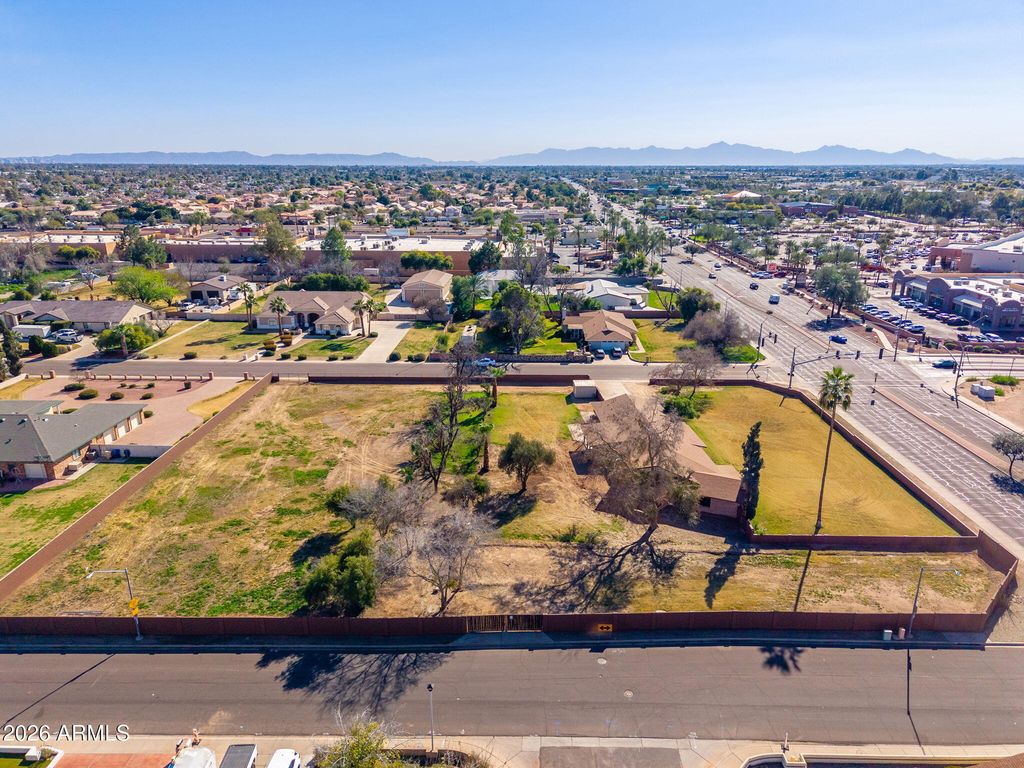 Image 42 of property listing at 10839 N 59TH Avenue, Glendale, AZ 85304