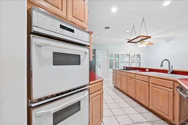 11644 S 76th East Avenue, Bixby, OK 74008