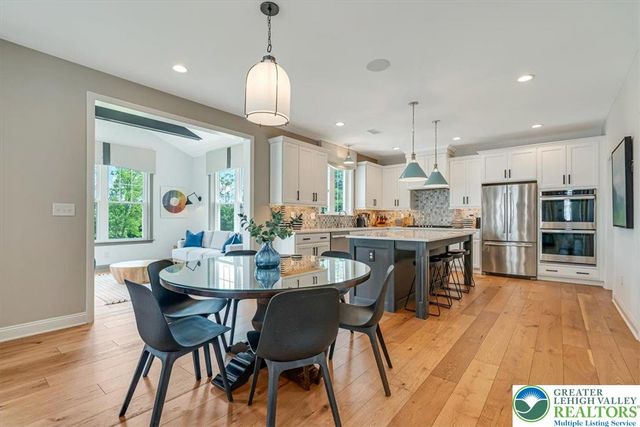 20 Ava Way, Williams Twp, PA 18042