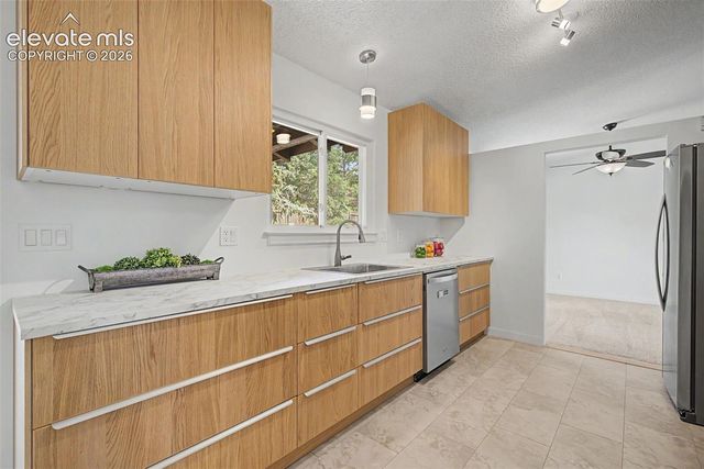 6395 Pulpit Rock Drive, Colorado Springs, CO 80918