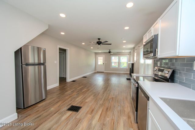 2416 Bradley Ave, Louisville, KY 40217