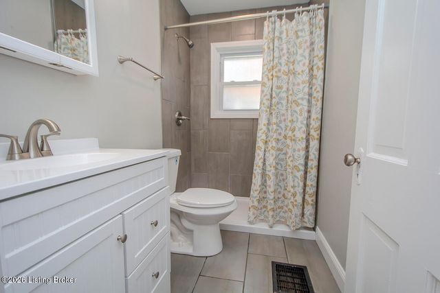 2416 Bradley Ave, Louisville, KY 40217