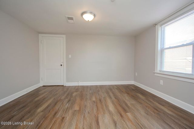 2416 Bradley Ave, Louisville, KY 40217