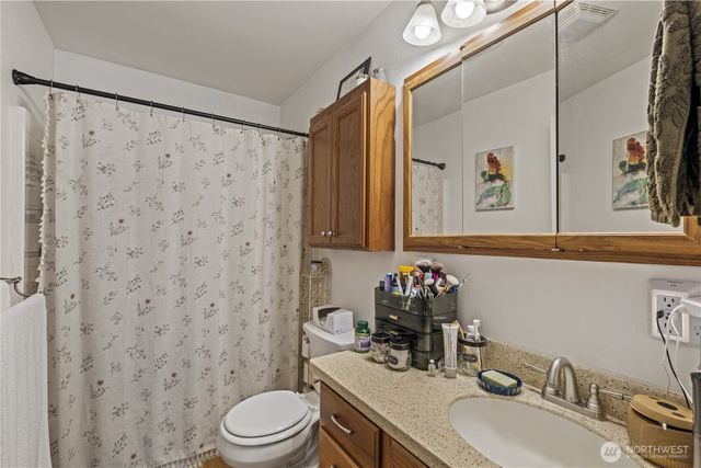 428 W Davies Loop, Lake Stevens, WA 98258