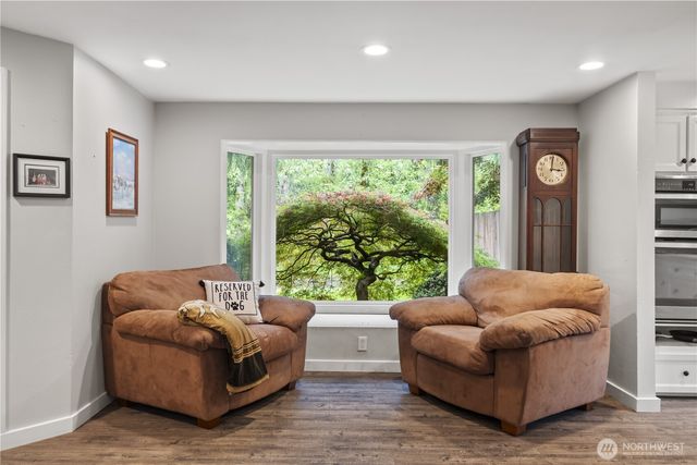428 W Davies Loop, Lake Stevens, WA 98258