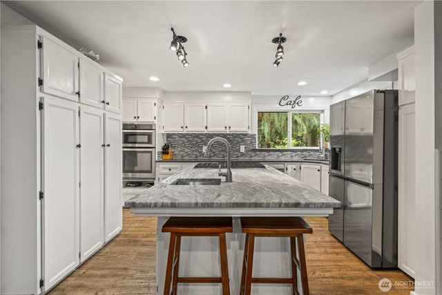 428 W Davies Loop, Lake Stevens, WA 98258