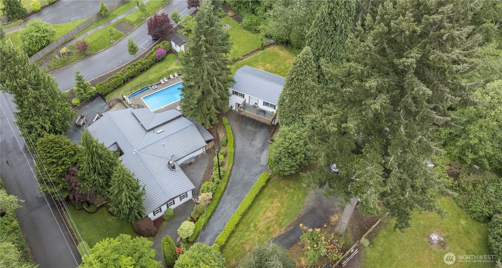 428 W Davies Loop, Lake Stevens, WA 98258
