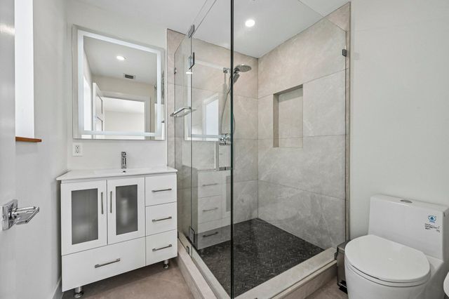 1051 SW 25th Avenue, Boynton Beach, FL 33426
