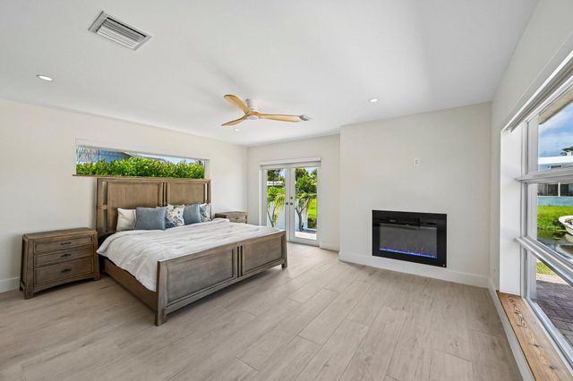 1051 SW 25th Avenue, Boynton Beach, FL 33426