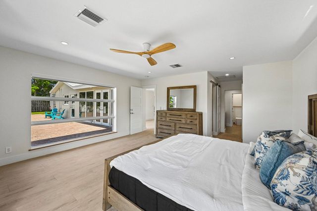 1051 SW 25th Avenue, Boynton Beach, FL 33426