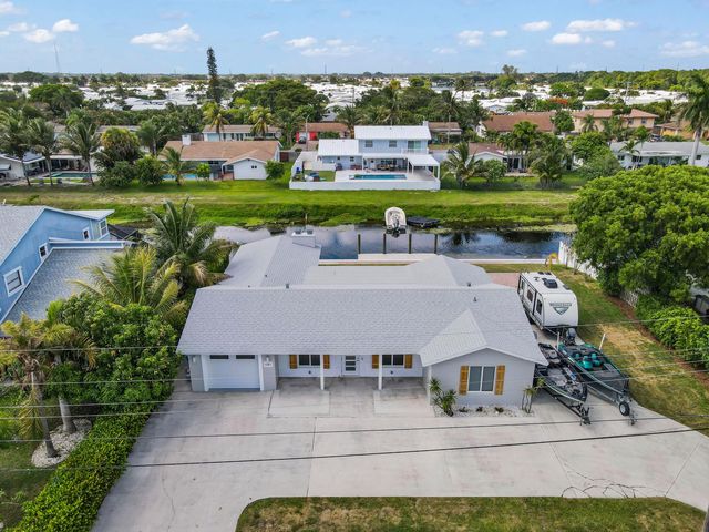 1051 SW 25th Avenue, Boynton Beach, FL 33426