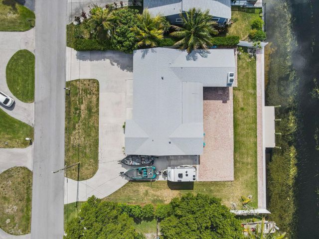 1051 SW 25th Avenue, Boynton Beach, FL 33426