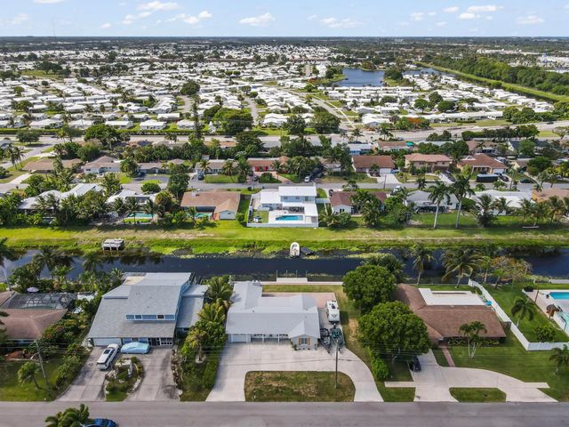 1051 SW 25th Avenue, Boynton Beach, FL 33426
