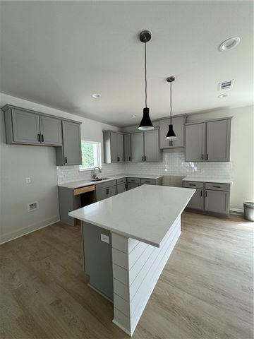 215 Richards Street B, College Station, TX 77840