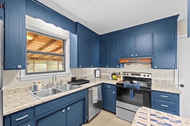 8020 Lawton St, Pensacola, FL 32514