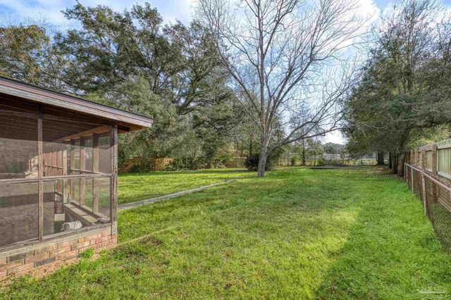 8020 Lawton St, Pensacola, FL 32514