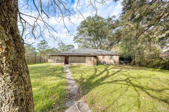 8020 Lawton St, Pensacola, FL 32514
