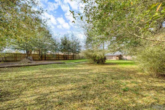 8020 Lawton St, Pensacola, FL 32514