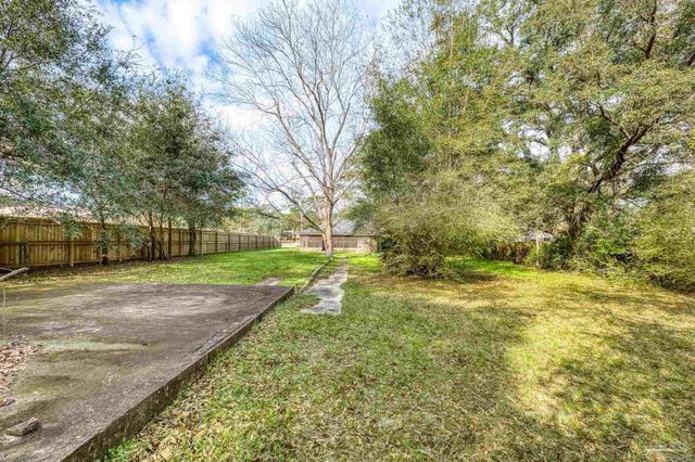 8020 Lawton St, Pensacola, FL 32514