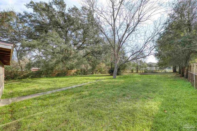 8020 Lawton St, Pensacola, FL 32514
