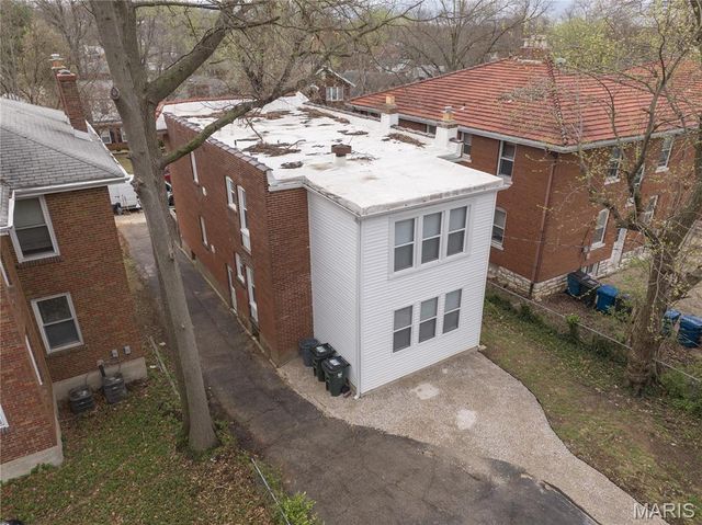 1173 Moorlands Drive, Richmond Heights, MO 63117