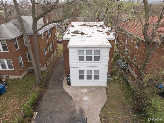 1173 Moorlands Drive, Richmond Heights, MO 63117