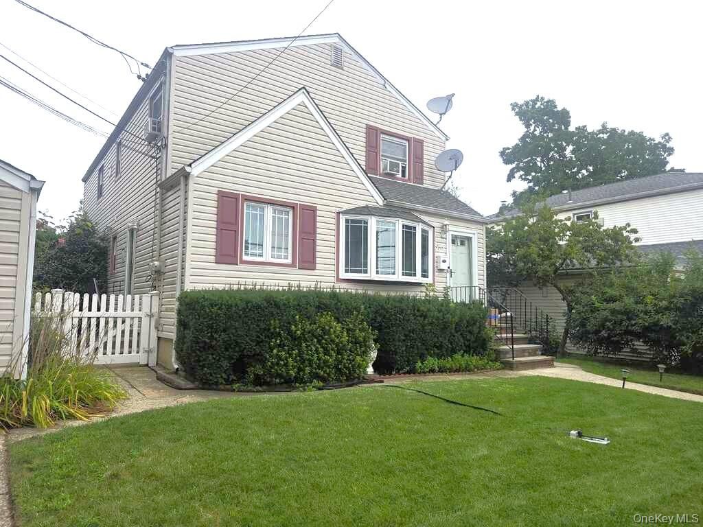 89 Winter Street 2, Lynbrook, NY 11563