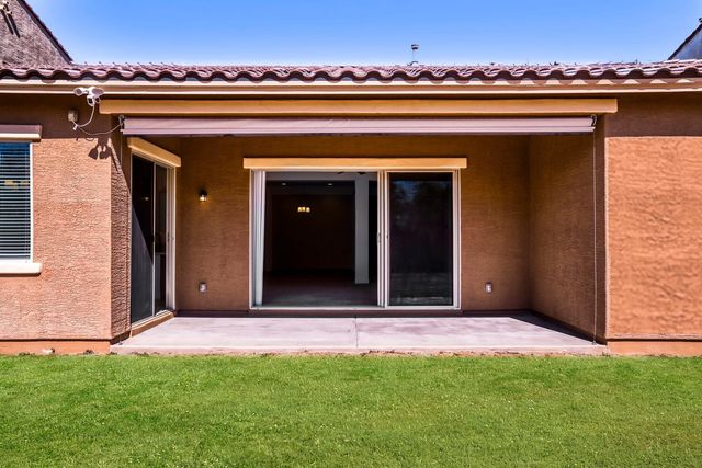8723 W Vista Avenue, Glendale, AZ 85305
