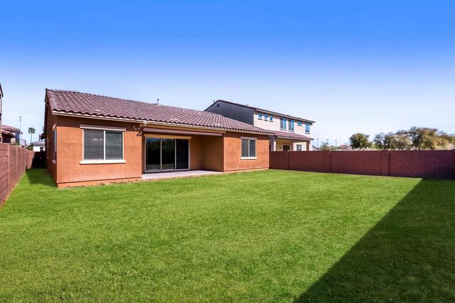 8723 W Vista Avenue, Glendale, AZ 85305