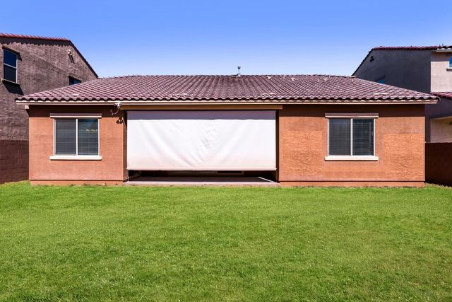 8723 W Vista Avenue, Glendale, AZ 85305