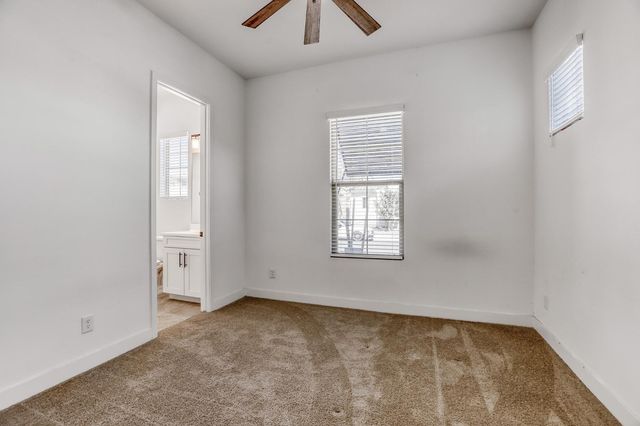 8723 W Vista Avenue, Glendale, AZ 85305