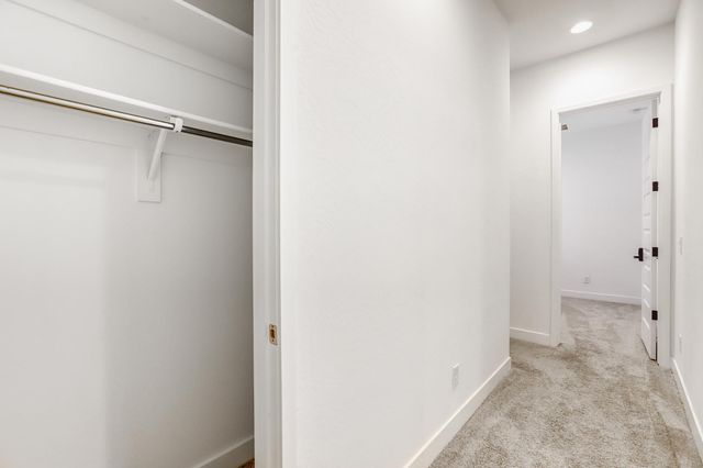 8723 W Vista Avenue, Glendale, AZ 85305