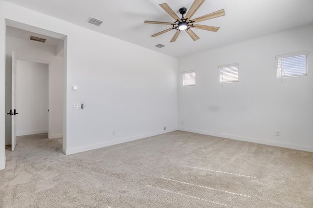 8723 W Vista Avenue, Glendale, AZ 85305