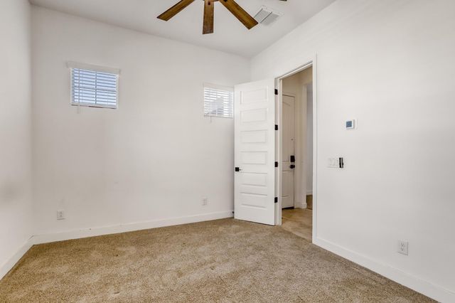 8723 W Vista Avenue, Glendale, AZ 85305