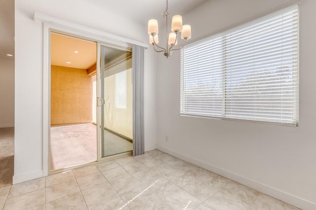 8723 W Vista Avenue, Glendale, AZ 85305