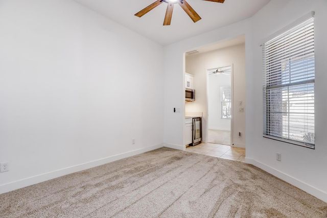 8723 W Vista Avenue, Glendale, AZ 85305